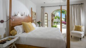 villa-91965854421697317134.jpg