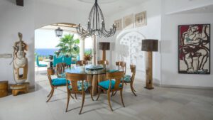 villa-96379648331697317134.jpg