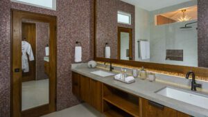 xr:d:DAEMrW4V-o4:19967,j:2113723337746346934,t:23111421