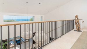 xr:d:DAEMrW4V-o4:17308,j:44514422381,t:23010204