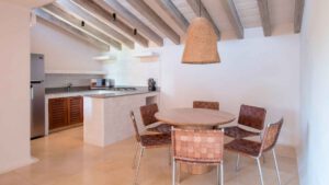 xr:d:DAEMrW4V-o4:19687,j:1274925132536150315,t:23101823