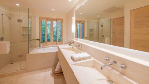 xr:d:DAEMrW4V-o4:19613,j:2399699126098020538,t:23101820