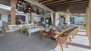 xr:d:DAEMrW4V-o4:20971,j:4444341298285277015,t:24010321