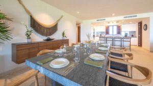 xr:d:DAEMrW4V-o4:20616,j:9141594064838002902,t:23121822