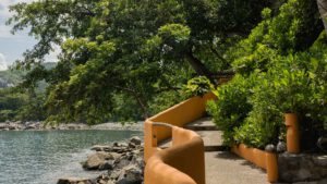 xr:d:DAEMrW4V-o4:19119,j:7305240184803152688,t:23090122