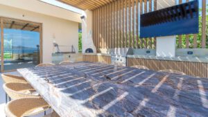 xr:d:DAEMrW4V-o4:22328,j:7742111398265144013,t:24040220