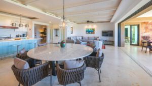 xr:d:DAEMrW4V-o4:20944,j:644429006012999069,t:24010220