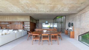 xr:d:DAEMrW4V-o4:21537,j:5357448476469872417,t:24012617