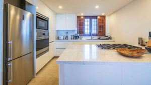 xr:d:DAEMrW4V-o4:20589,j:4158361079980845678,t:23121822