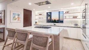 xr:d:DAEMrW4V-o4:21360,j:7949269347182845403,t:24011918