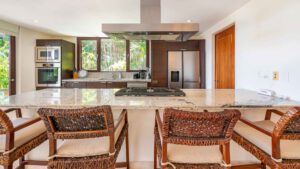 xr:d:DAEMrW4V-o4:17704,j:47845264664,t:23022820