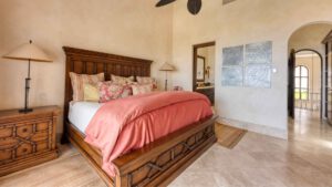 xr:d:DAEMrW4V-o4:19915,j:7515790997528316009,t:23111323