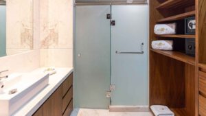 villa-5364046201755548781.jpg