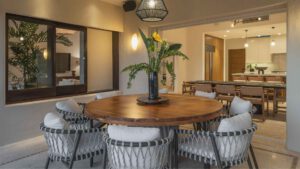 xr:d:DAEMrW4V-o4:17303,j:1266459038,t:23010204