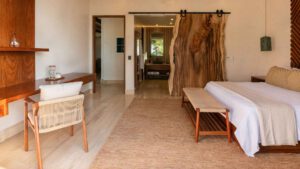 xr:d:DAEMrW4V-o4:19341,j:7760108082351137196,t:23101323