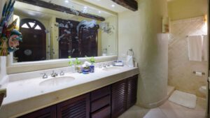 xr:d:DAEMrW4V-o4:18757,j:8216087328023433976,t:23070620