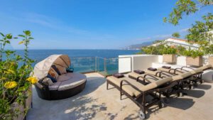 xr:d:DAEMrW4V-o4:18217,j:48254347711,t:23053022