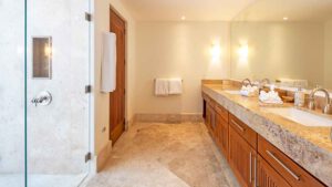 xr:d:DAEMrW4V-o4:17669,j:47844672764,t:23022819