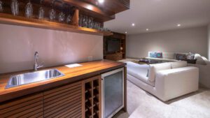 xr:d:DAEMrW4V-o4:19564,j:370827483597654590,t:23101817