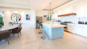 xr:d:DAEMrW4V-o4:20945,j:2485275354723804520,t:24010220