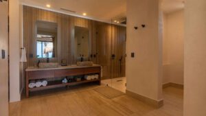 xr:d:DAEMrW4V-o4:19361,j:5205441192156772886,t:23101323