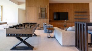 xr:d:DAEMrW4V-o4:22300,j:5227976907238446185,t:24040220