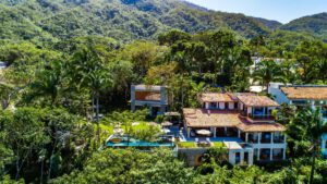 xr:d:DAEMrW4V-o4:19824,j:143398396260344136,t:23111320