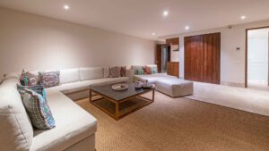 xr:d:DAEMrW4V-o4:19557,j:5865219027260875071,t:23101817