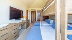 xr:d:DAEMrW4V-o4:20237,j:2083324852511846222,t:23112218