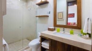 xr:d:DAEMrW4V-o4:18155,j:5789267348,t:23053022