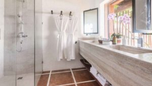 xr:d:DAEMrW4V-o4:18844,j:4203380901811074565,t:23071500