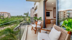 xr:d:DAEMrW4V-o4:21610,j:8231871253883346753,t:24012918