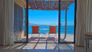 xr:d:DAEMrW4V-o4:17761,j:47927494468,t:23030121