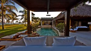 xr:d:DAEMrW4V-o4:17913,j:46248088241,t:23050120