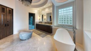 xr:d:DAEMrW4V-o4:16939,j:41944217295,t:22112319