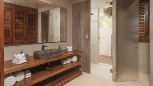 xr:d:DAEMrW4V-o4:18955,j:2856807284620093502,t:23080922