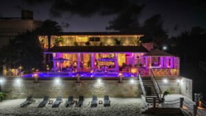 xr:d:DAEMrW4V-o4:22120,j:532973043065476092,t:24032116