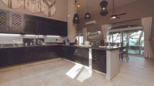 xr:d:DAEMrW4V-o4:17881,j:3491317028,t:23042619