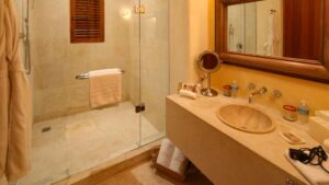 xr:d:DAEMrW4V-o4:17989,j:46976897003,t:23051200