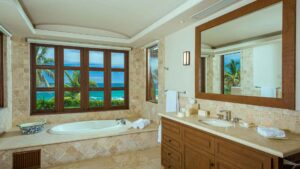 xr:d:DAEMrW4V-o4:17068,j:43372827089,t:22120820