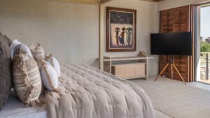 xr:d:DAEMrW4V-o4:18947,j:5750370044556410615,t:23080922