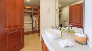 xr:d:DAEMrW4V-o4:18537,j:6522733226785642040,t:23063015