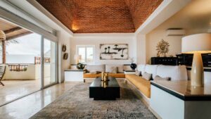 xr:d:DAEMrW4V-o4:16860,j:41353416598,t:22111804