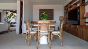 xr:d:DAEMrW4V-o4:18561,j:8062964324113720800,t:23063021