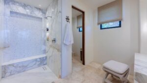 xr:d:DAEMrW4V-o4:18313,j:8185685258385930693,t:23060923