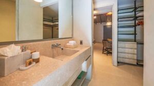 xr:d:DAEMrW4V-o4:18475,j:5689567219843836093,t:23062921