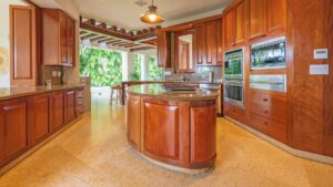 xr:d:DAEMrW4V-o4:18507,j:9017727419157190303,t:23063015